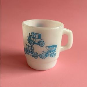 Vintage Anchor hocking blue antique car mug in good used condition